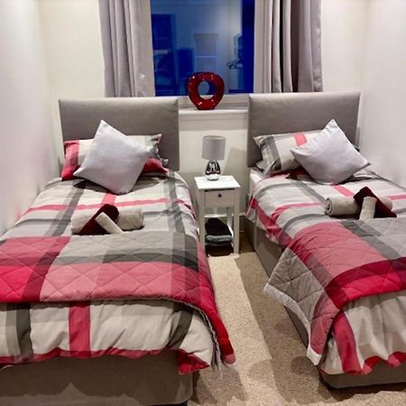 Stunning Spacious Apartment On River Ness Inverness Buitenkant foto