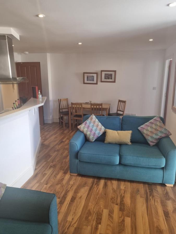 Stunning Spacious Apartment On River Ness Inverness Buitenkant foto