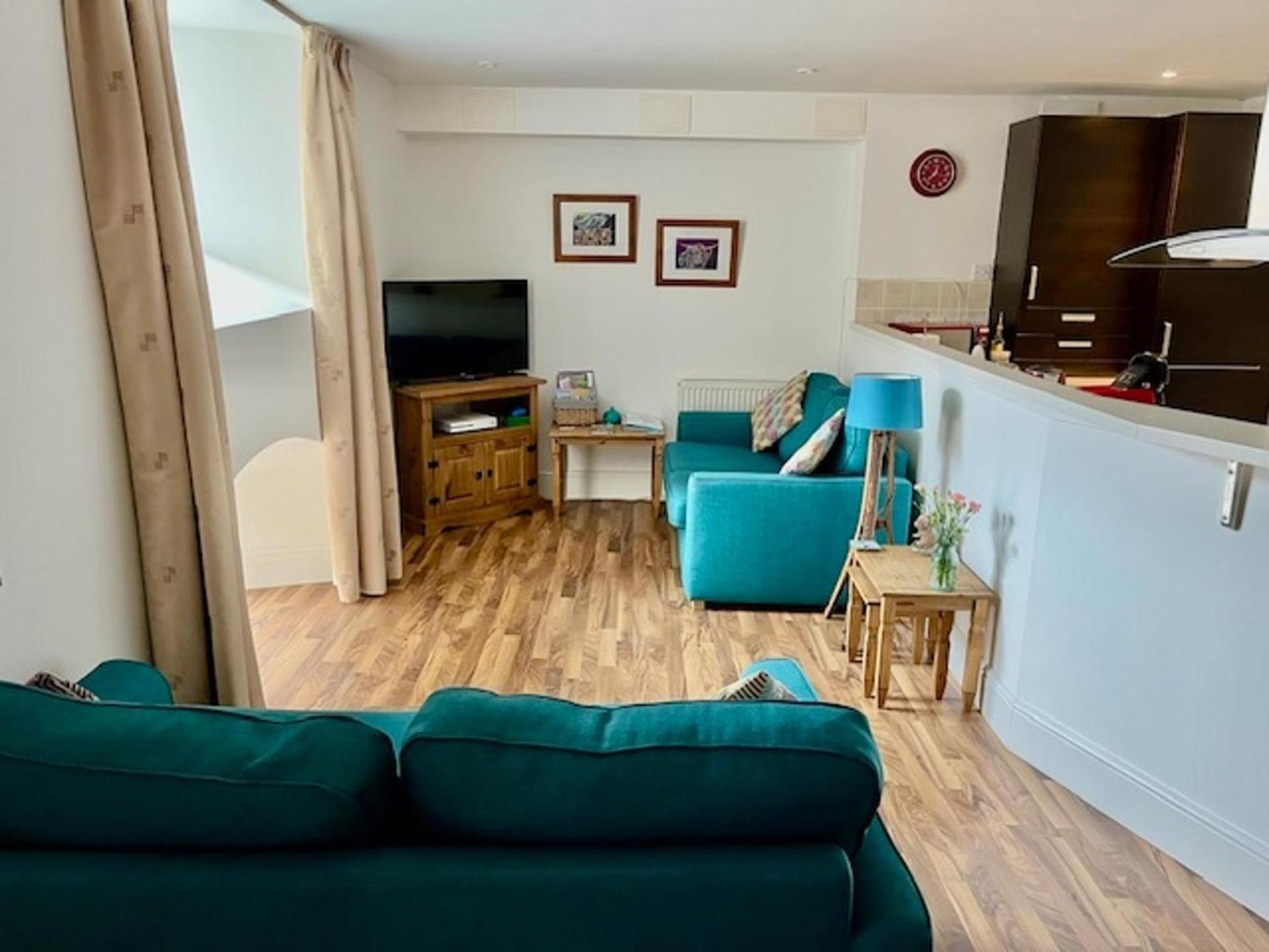 Stunning Spacious Apartment On River Ness Inverness Buitenkant foto