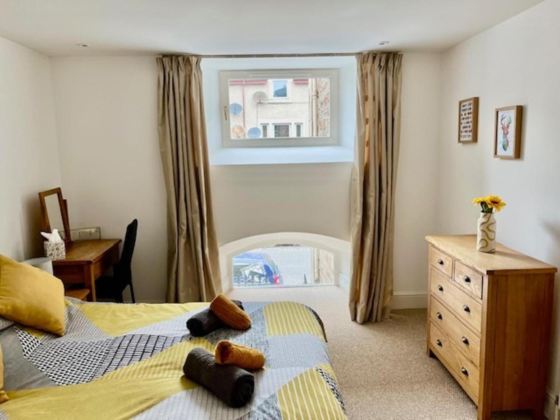 Stunning Spacious Apartment On River Ness Inverness Buitenkant foto